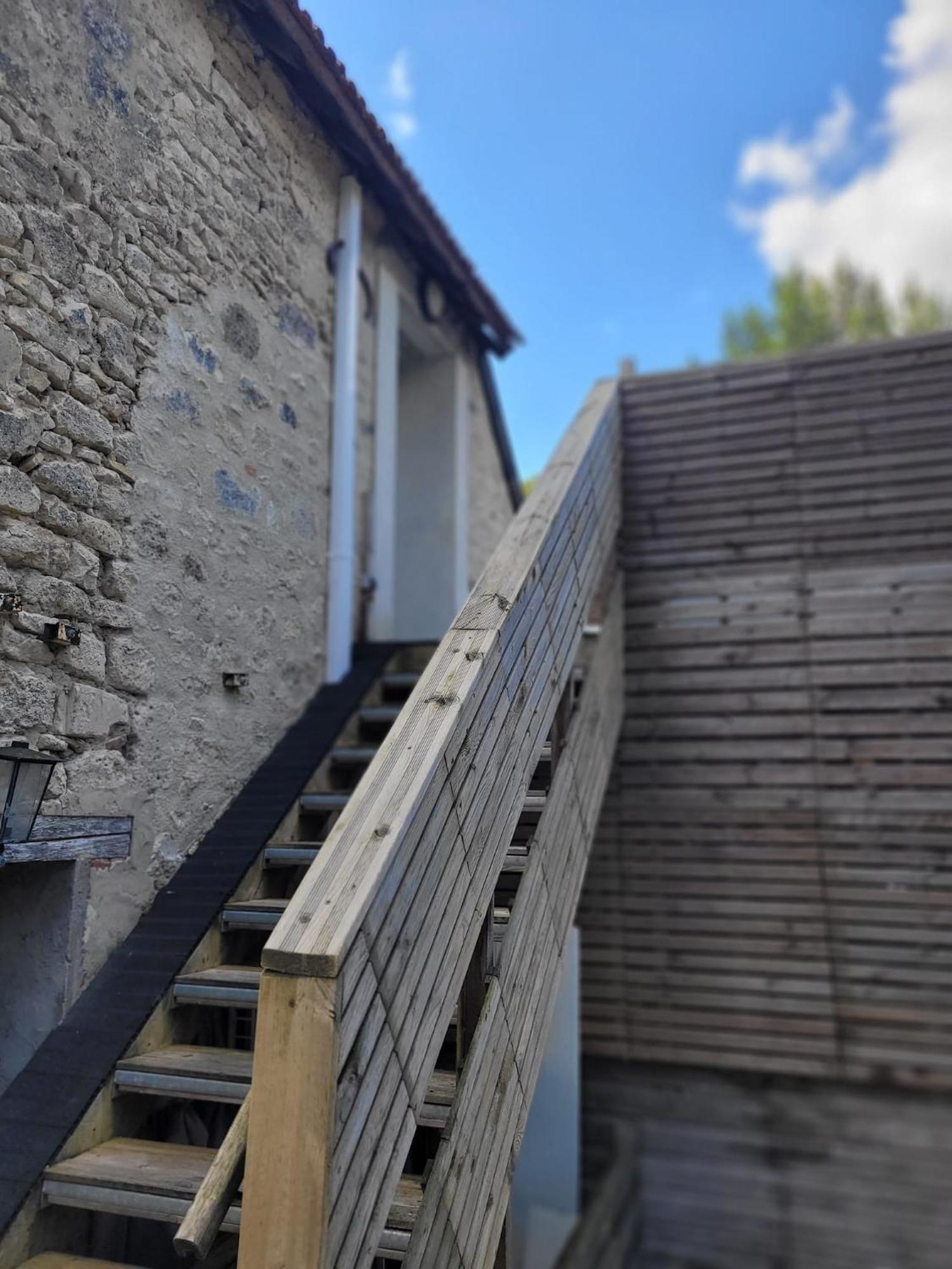 Gîte Mise au Vert Bruyères-et-Montbérault Exterior foto